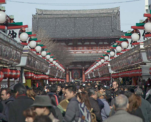 Nakamise-dori shopping street at the Sensoji Temple - "Nakamise1411". Licensed under Public Domain via Commons - https://commons.wikimedia.org/wiki/File:Nakamise1411.jpg#/media/File:Nakamise1411.jpg